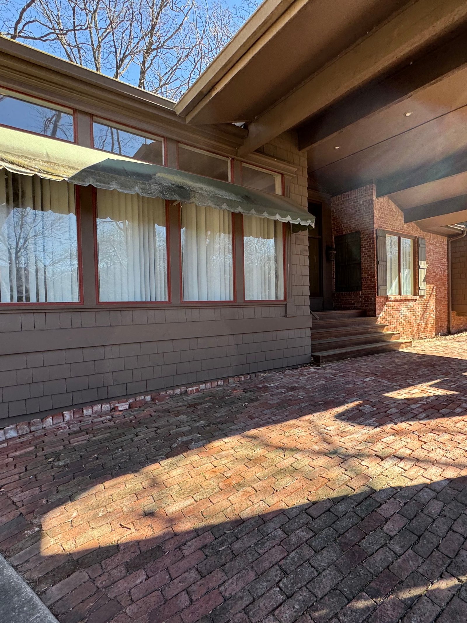 Knockout property services general contracting tulsa area renovation remodeling handyman concrete pressure washing painting siding