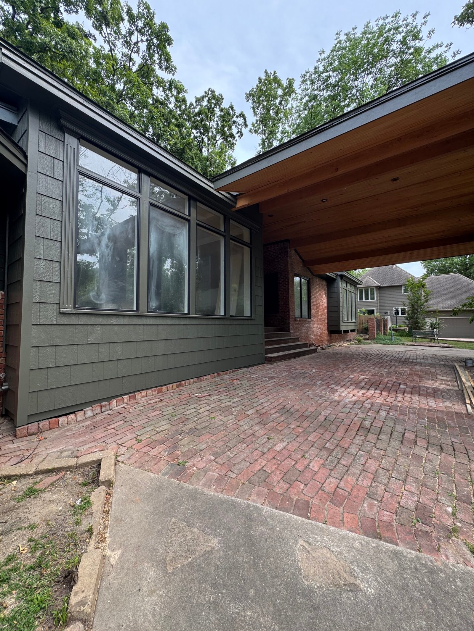 Knockout property services general contracting tulsa area renovation remodeling handyman concrete pressure washing painting siding