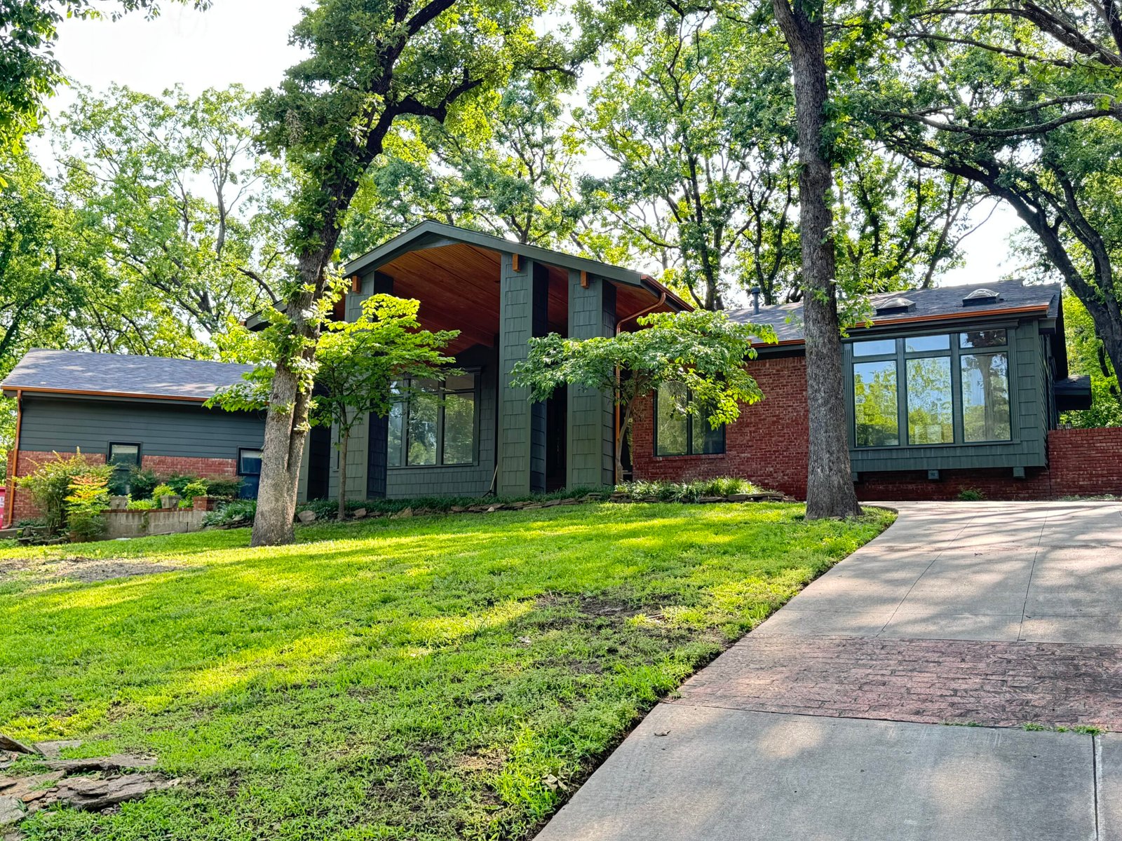 Knockout property services general contracting tulsa area renovation remodeling handyman concrete pressure washing painting siding
